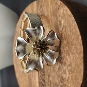 B2621 magnolia winter bracelet‎